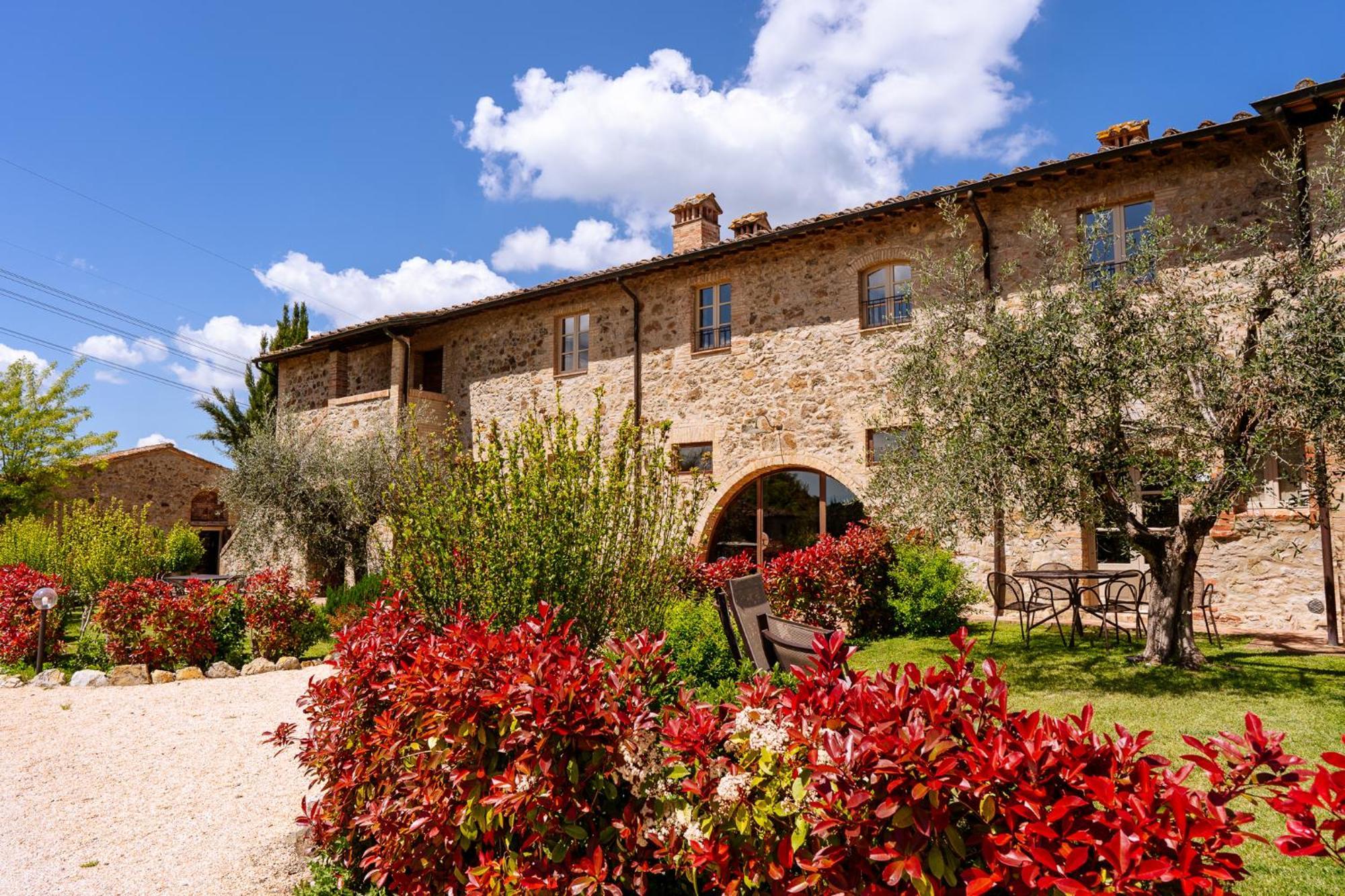 Villa Le Beringhe - Wine Pool & Relax Colle Val D'Elsa Exterior photo