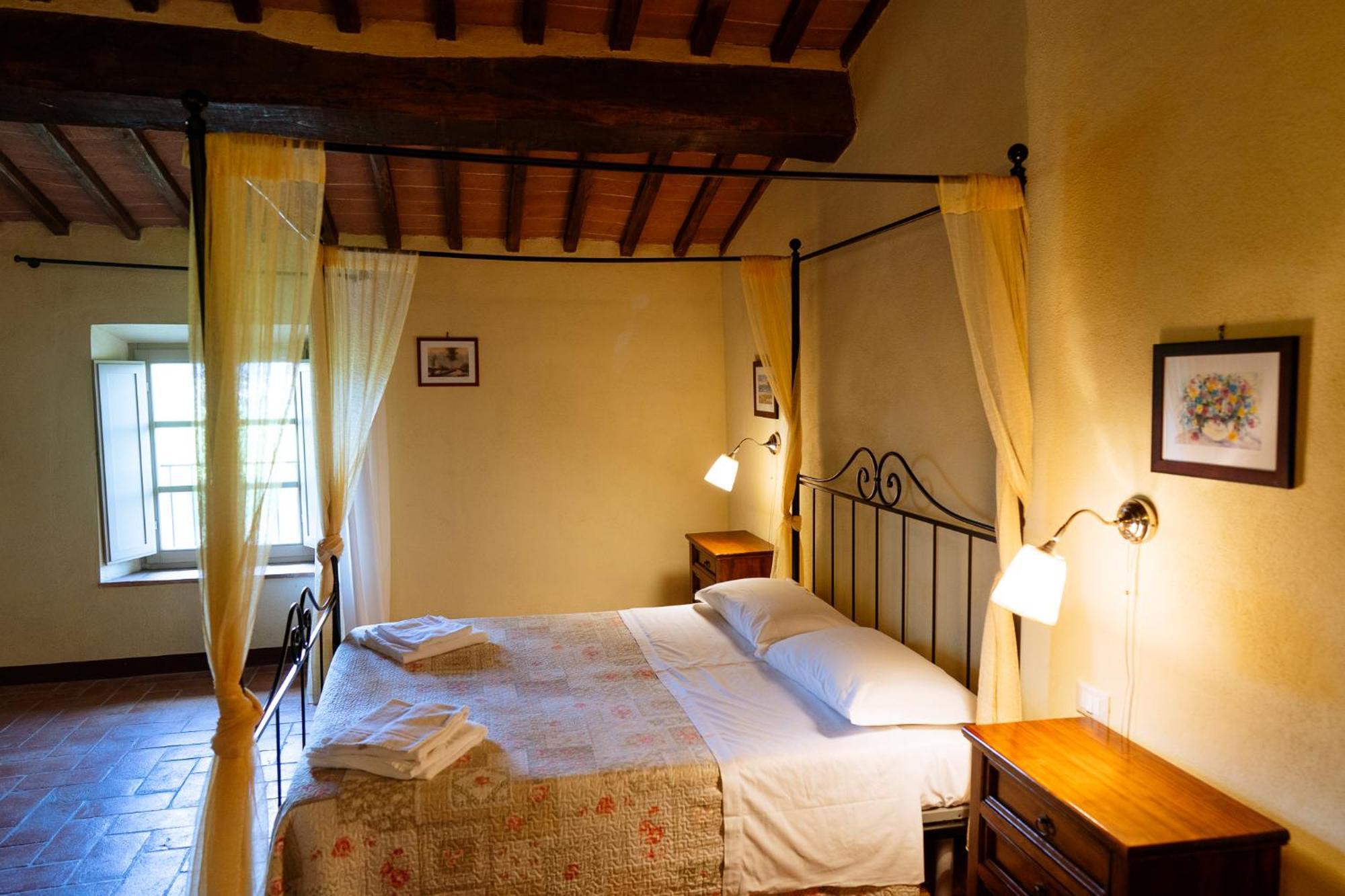 Villa Le Beringhe - Wine Pool & Relax Colle Val D'Elsa Exterior photo