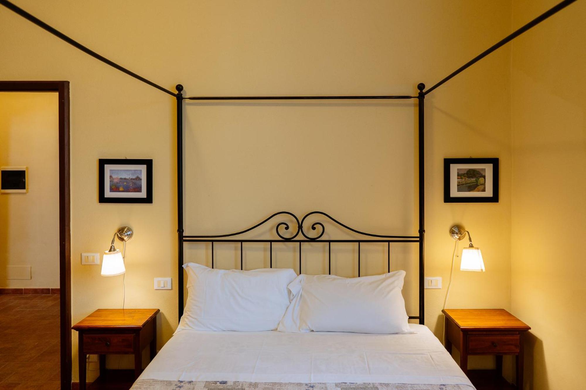 Villa Le Beringhe - Wine Pool & Relax Colle Val D'Elsa Exterior photo