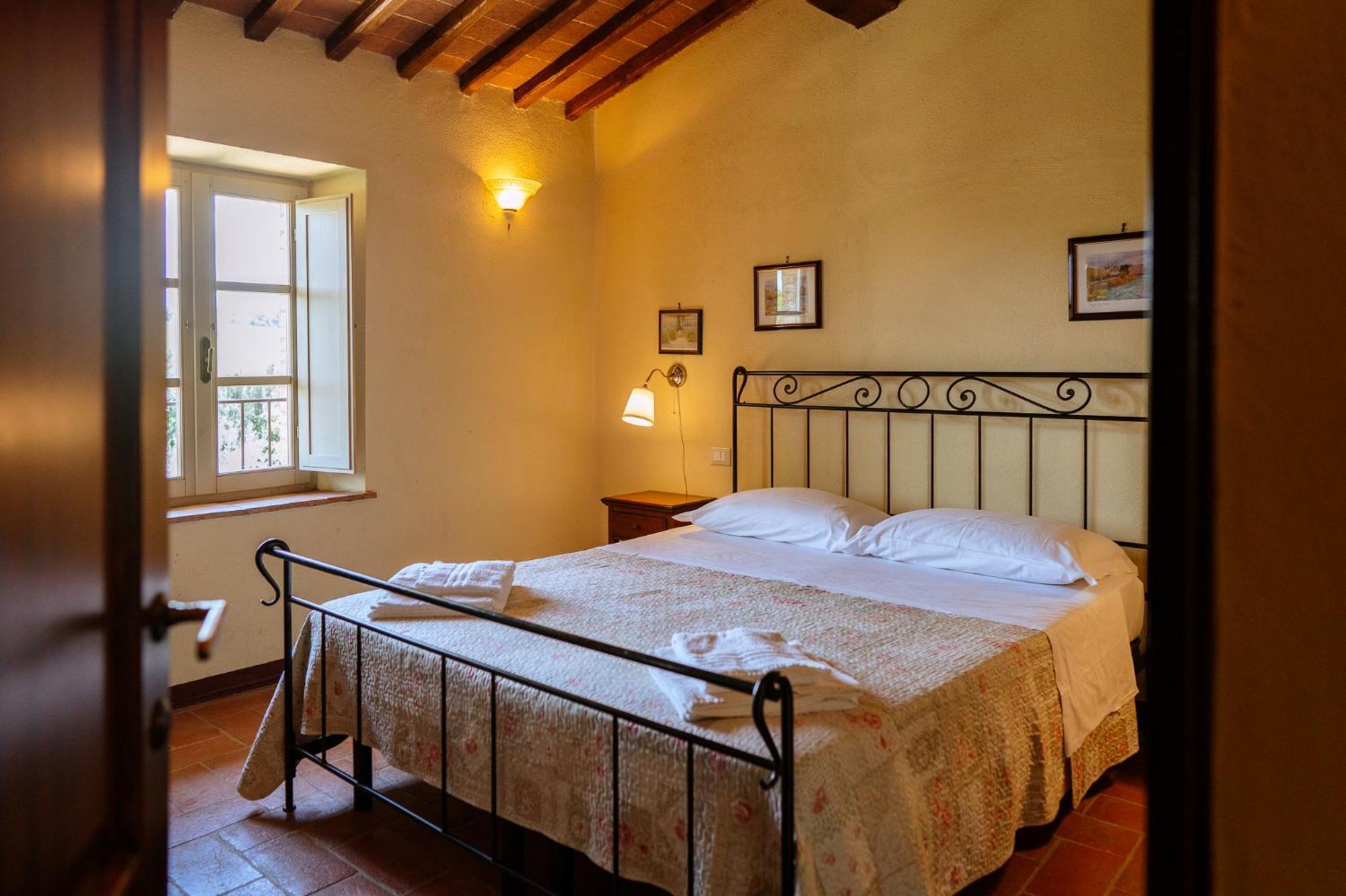 Villa Le Beringhe - Wine Pool & Relax Colle Val D'Elsa Exterior photo